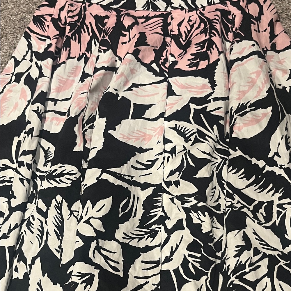 Amanda & Chelsea Floral Pink and Black Women's Skirt - Picture 2 of 5